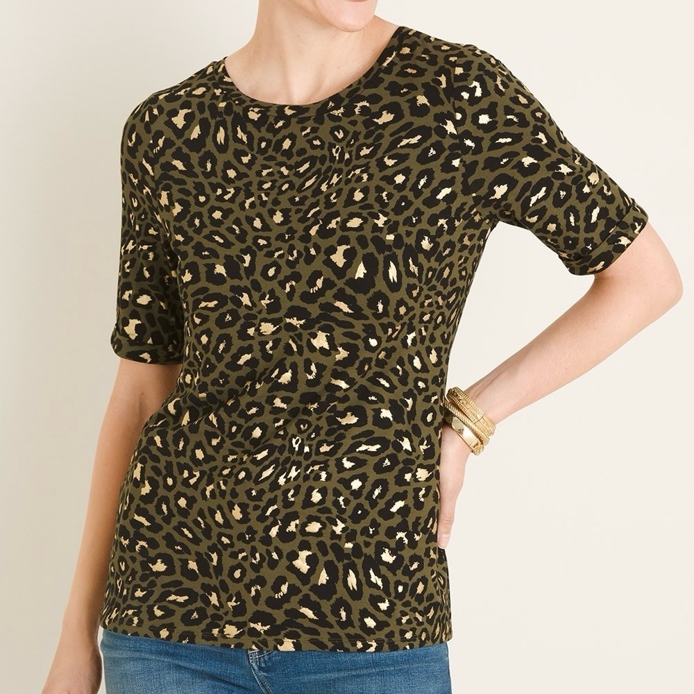 Chicos Foil Cheetah-Print Tee Shirt Green Metallic Knit Sz 2 Large